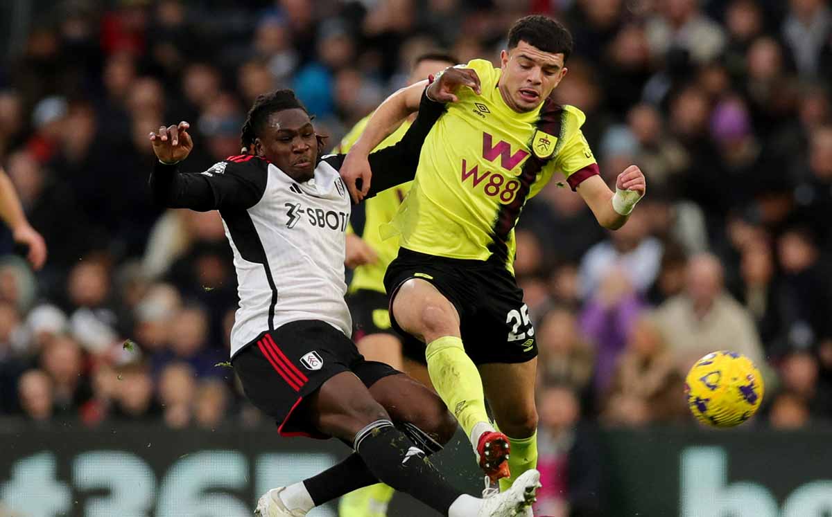 Burnley vs Fulham – Soi kèo nhà cái bóng đá 22h00 ngày 03/02/2024 – Ngoại Hạng Anh