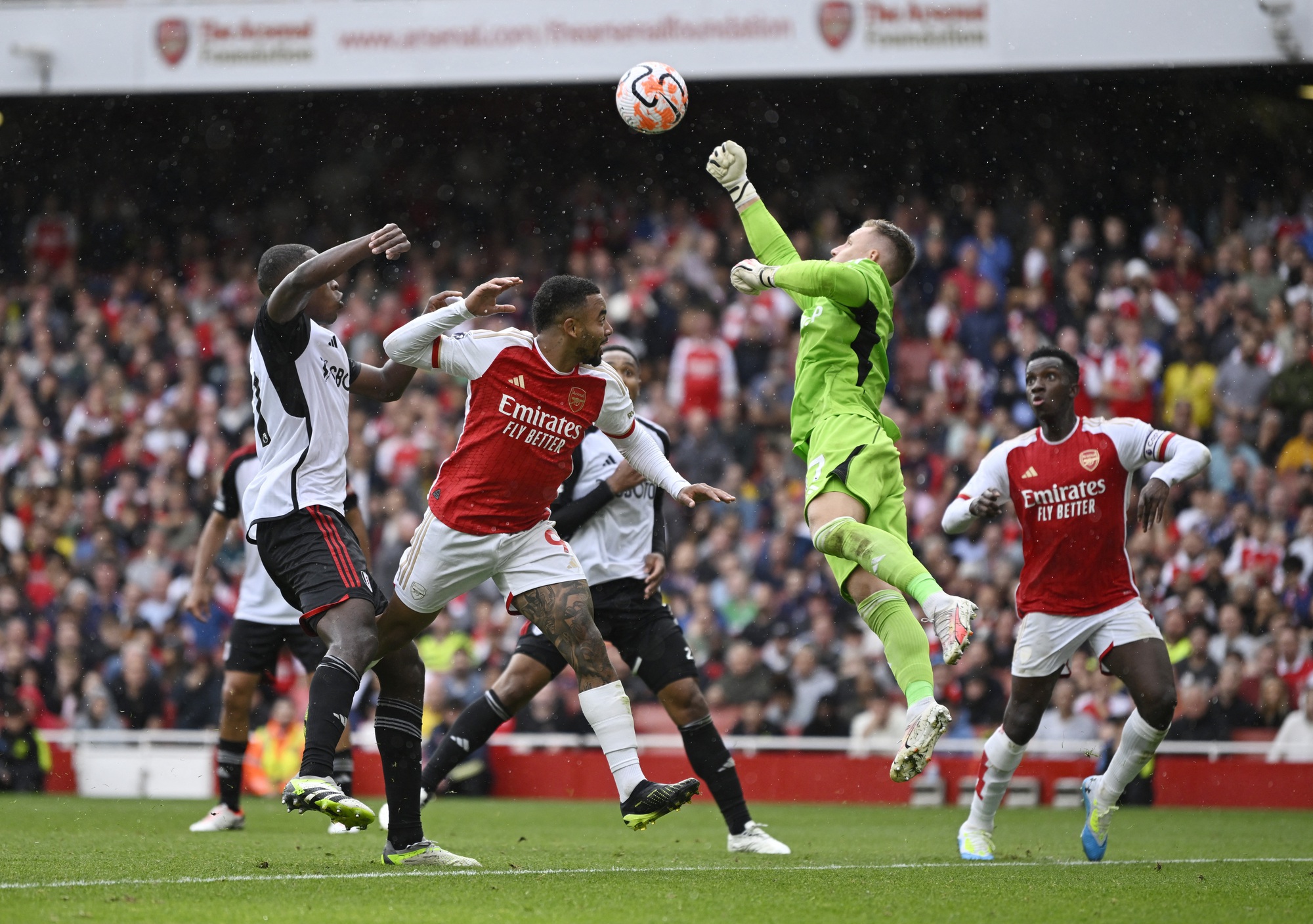 Fulham vs Arsenal – Soi kèo nhà cái bóng đá 21h00 ngày 08/12/2024 – Ngoại Hạng Anh