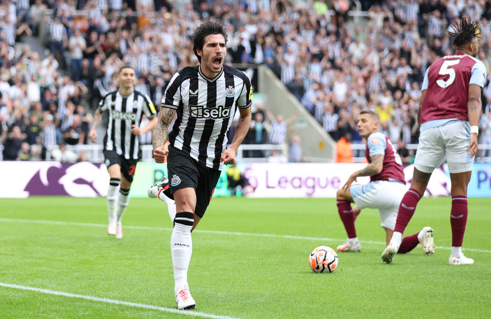 Newcastle vs Aston Villa – Soi kèo nhà cái bóng đá 22h00 ngày 26/12/2024 – Ngoại Hạng Anh