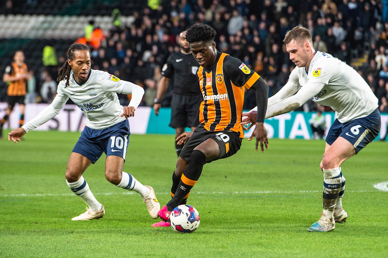 Preston vs Hull City– Soi kèo nhà cái bóng đá 22h00 ngày 26/12/2024 – Hạng Nhất Anh