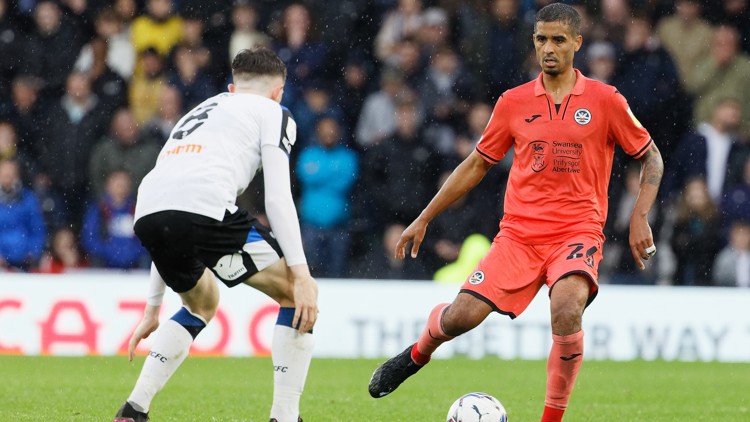 Swansea City vs Luton Town  – Soi kèo nhà cái bóng đá 22h00 ngày 29/12/2024 – Hạng Nhất Anh