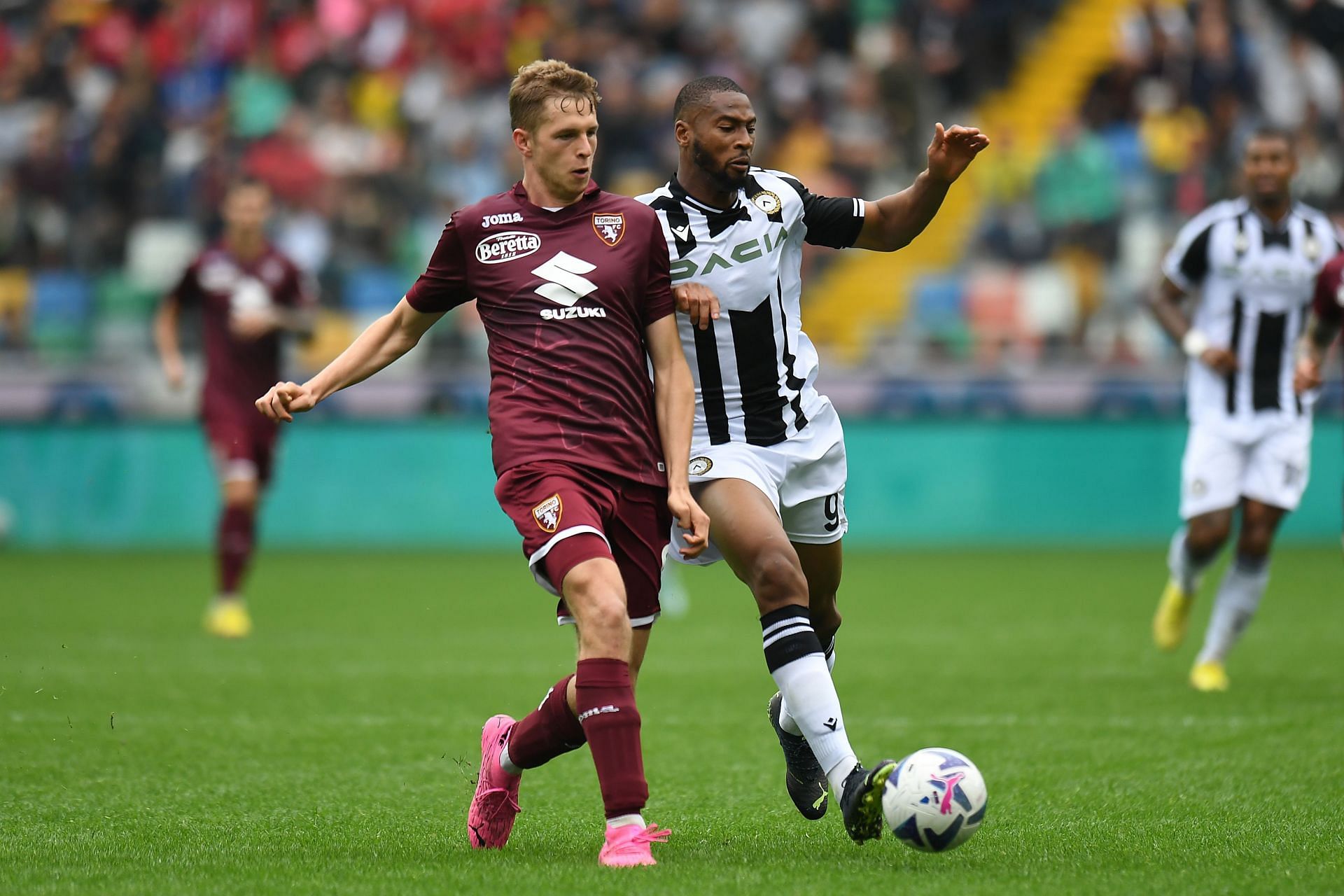 Udinese vs Torino – Soi kèo nhà cái bóng đá 18h30 ngày 29/12/2024 – VĐQG Italia
