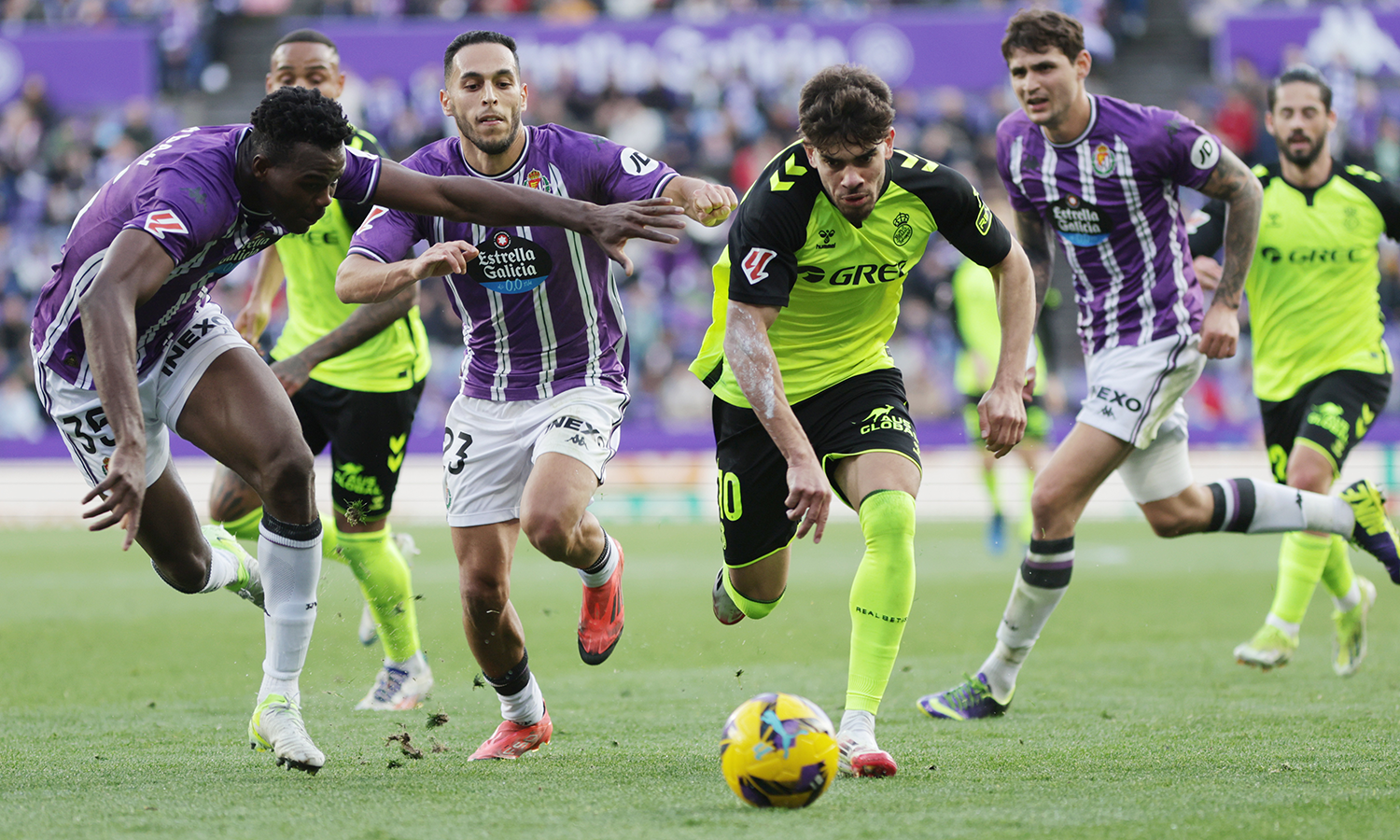 Real Betis vs Valladolid – Soi kèo nhà cái bóng đá 02h30 ngày 25/04/2025 – VĐQG Tây Ban Nha